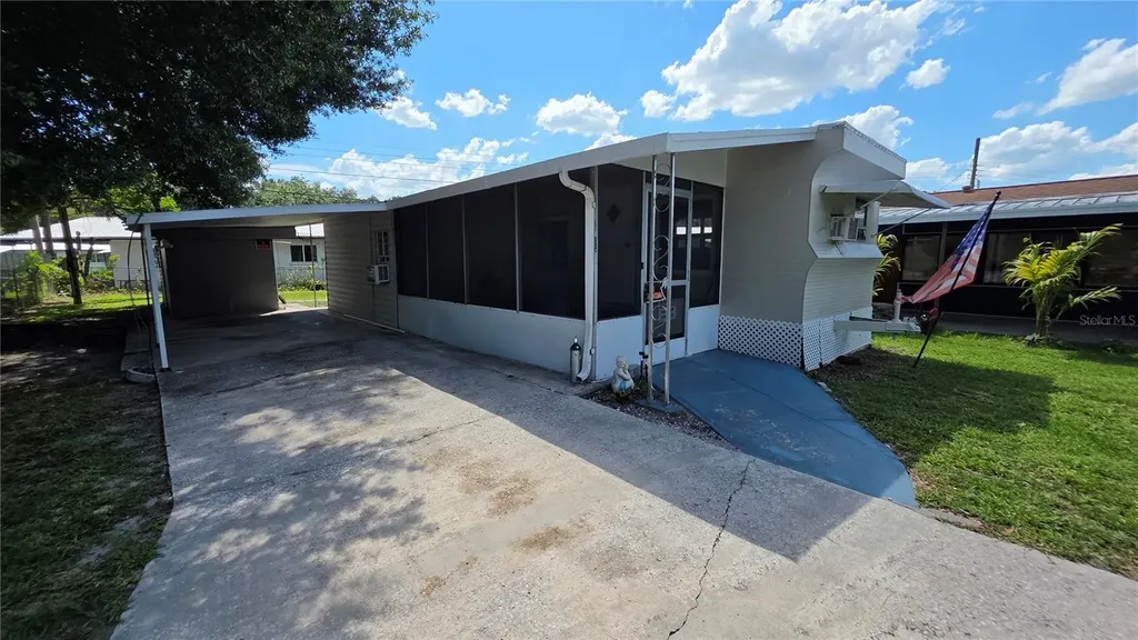 1114 Lakewood Circle W Lakeland FL 33801