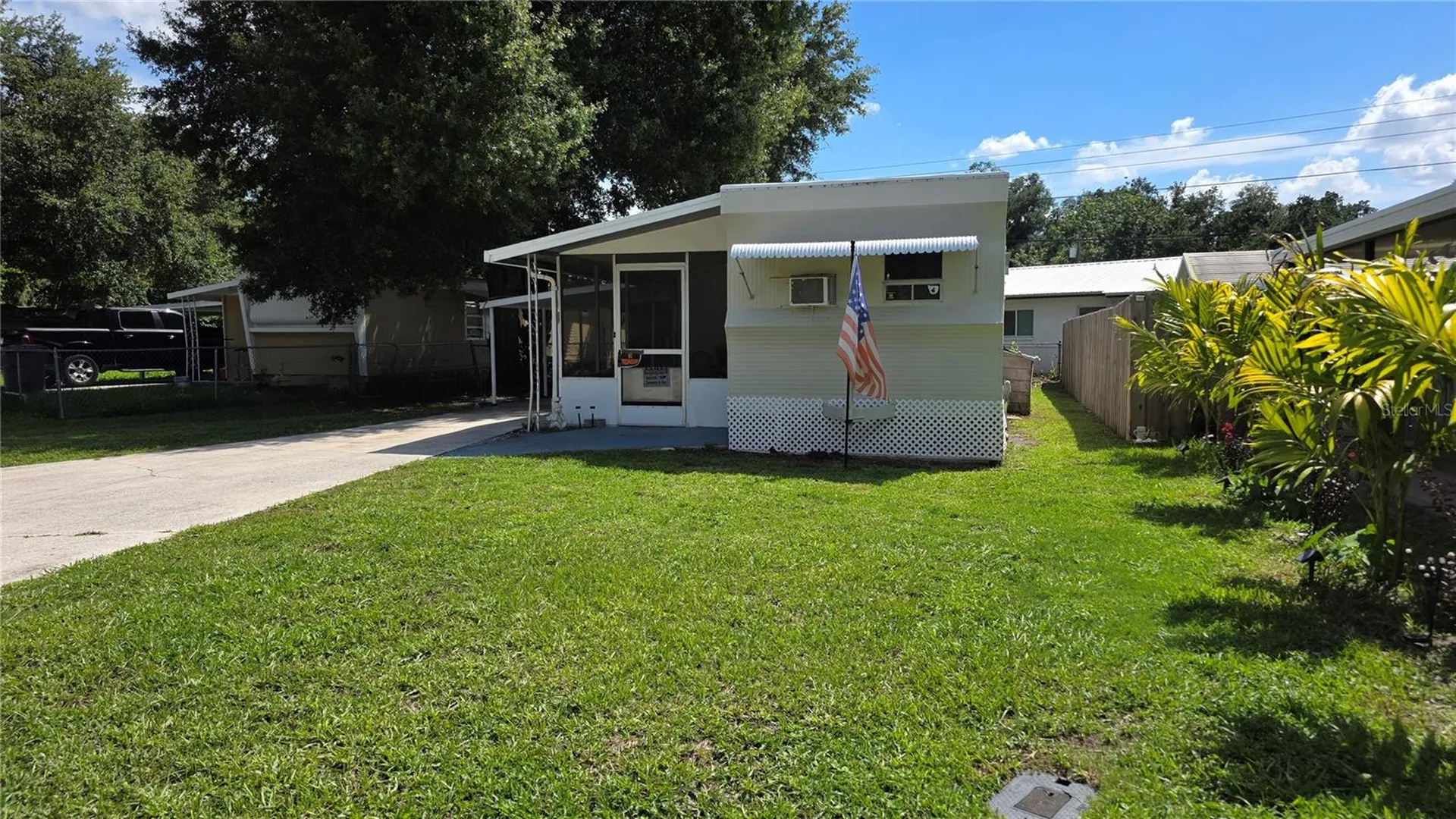1114 Lakewood Circle W Lakeland FL 33801
