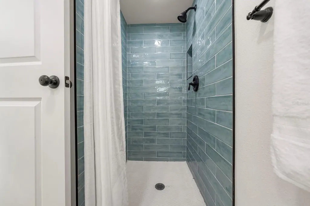 932 Highland Avenue Dunedin FL 34698