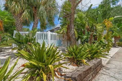 932 Highland Avenue Dunedin FL 34698
