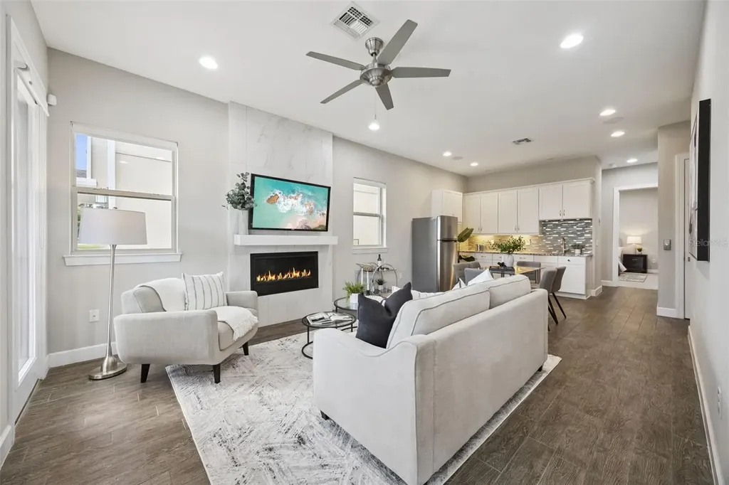 1276 Dora Parc Lane Mount Dora FL 32757