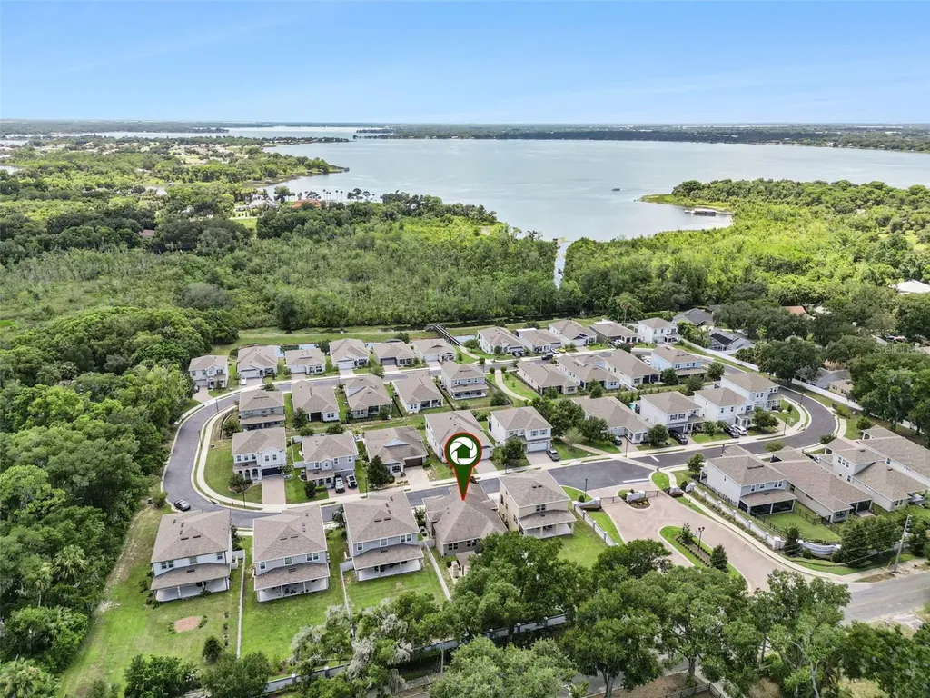 1276 Dora Parc Lane Mount Dora FL 32757