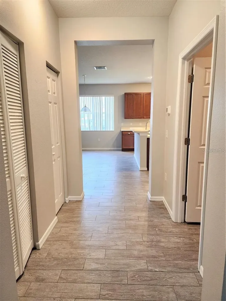 107 Slipper Key Road Apollo Beach FL 33572