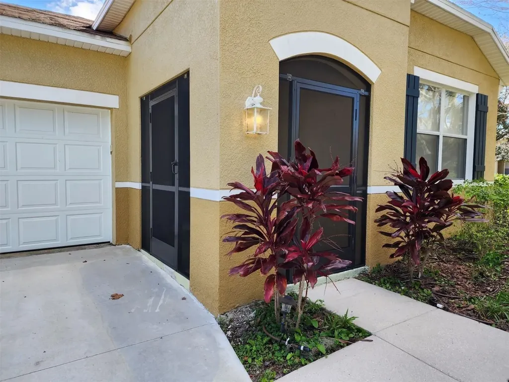 107 Slipper Key Road Apollo Beach FL 33572