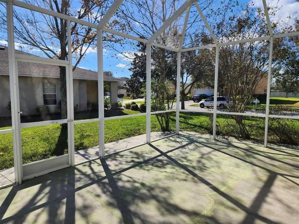 107 Slipper Key Road Apollo Beach FL 33572