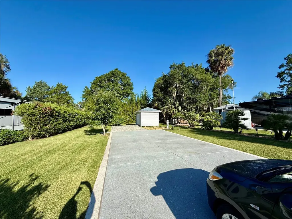 3054 NE 101st Terrace Silver Springs FL 34488