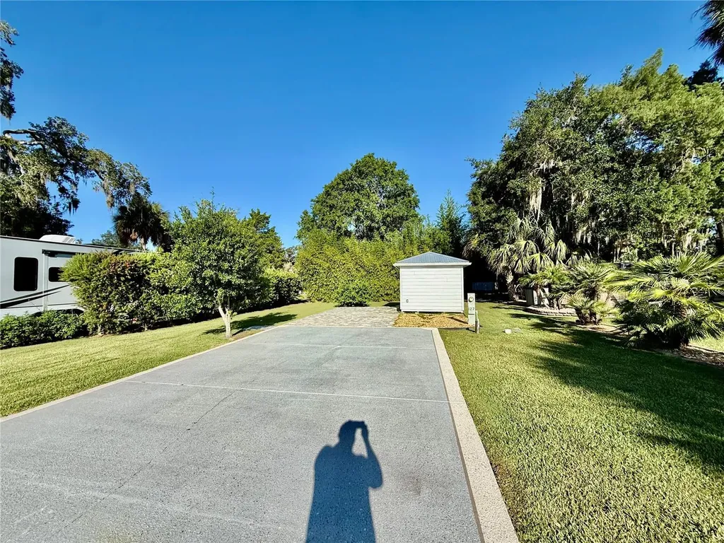 3054 NE 101st Terrace Silver Springs FL 34488