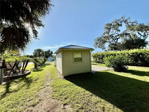 3054 NE 101st Terrace Silver Springs FL 34488
