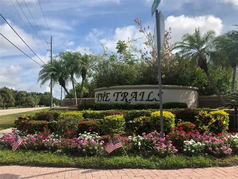 4011 72nd Avenue E Sarasota FL 34243
