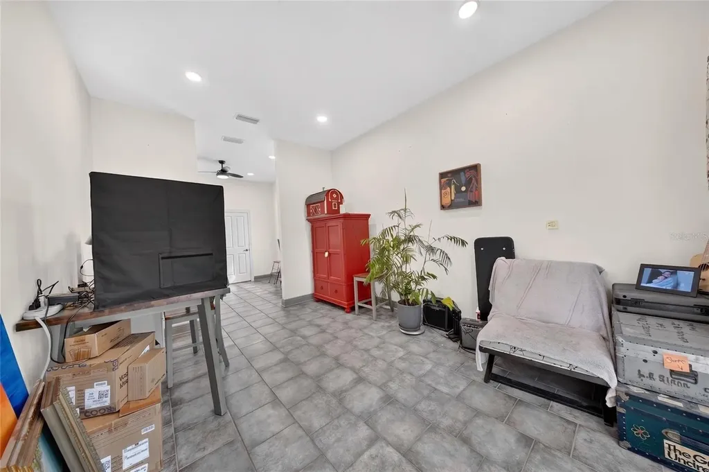 908 Oak Hollow Place Brandon FL 33510
