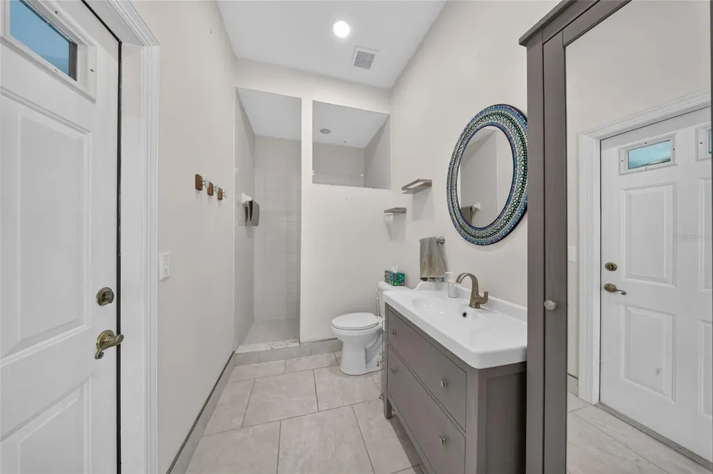 908 Oak Hollow Place Brandon FL 33510