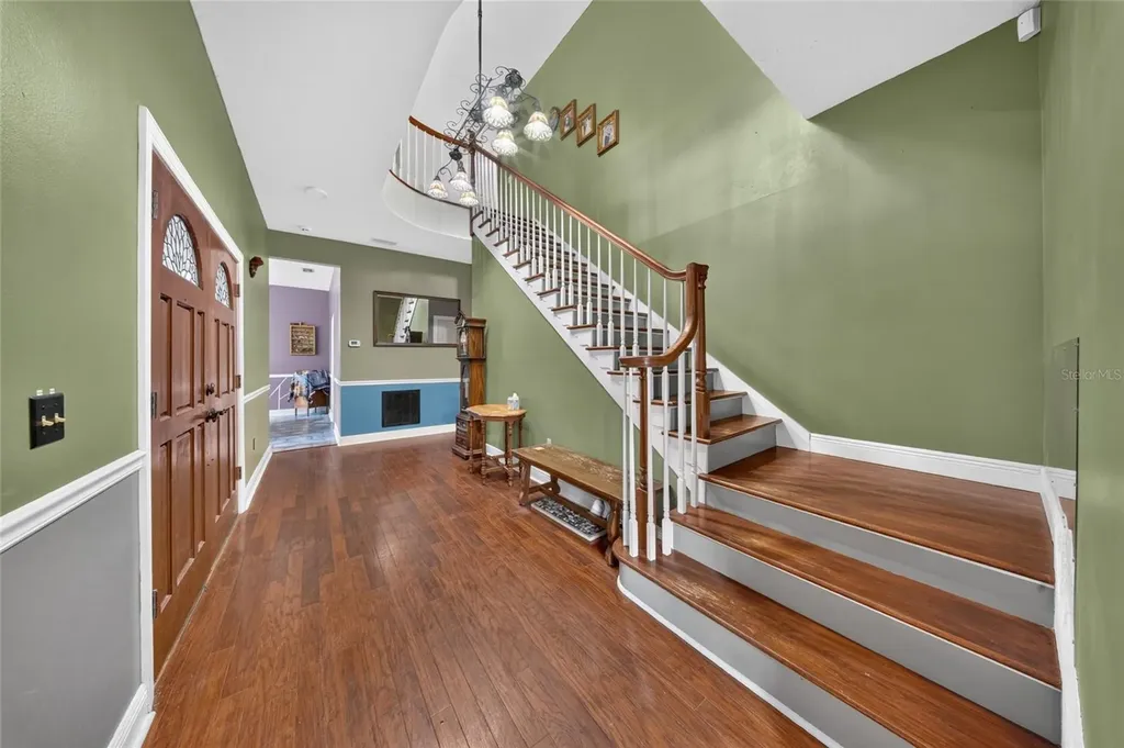 908 Oak Hollow Place Brandon FL 33510