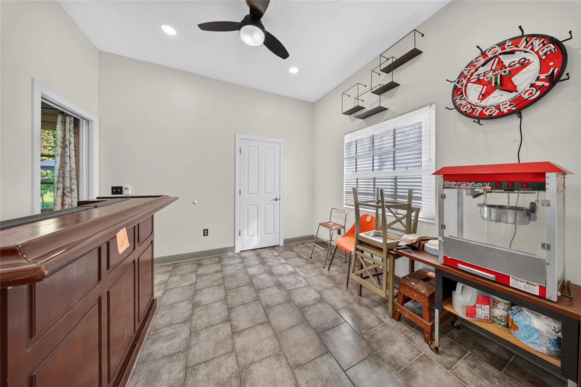 908 Oak Hollow Place Brandon FL 33510