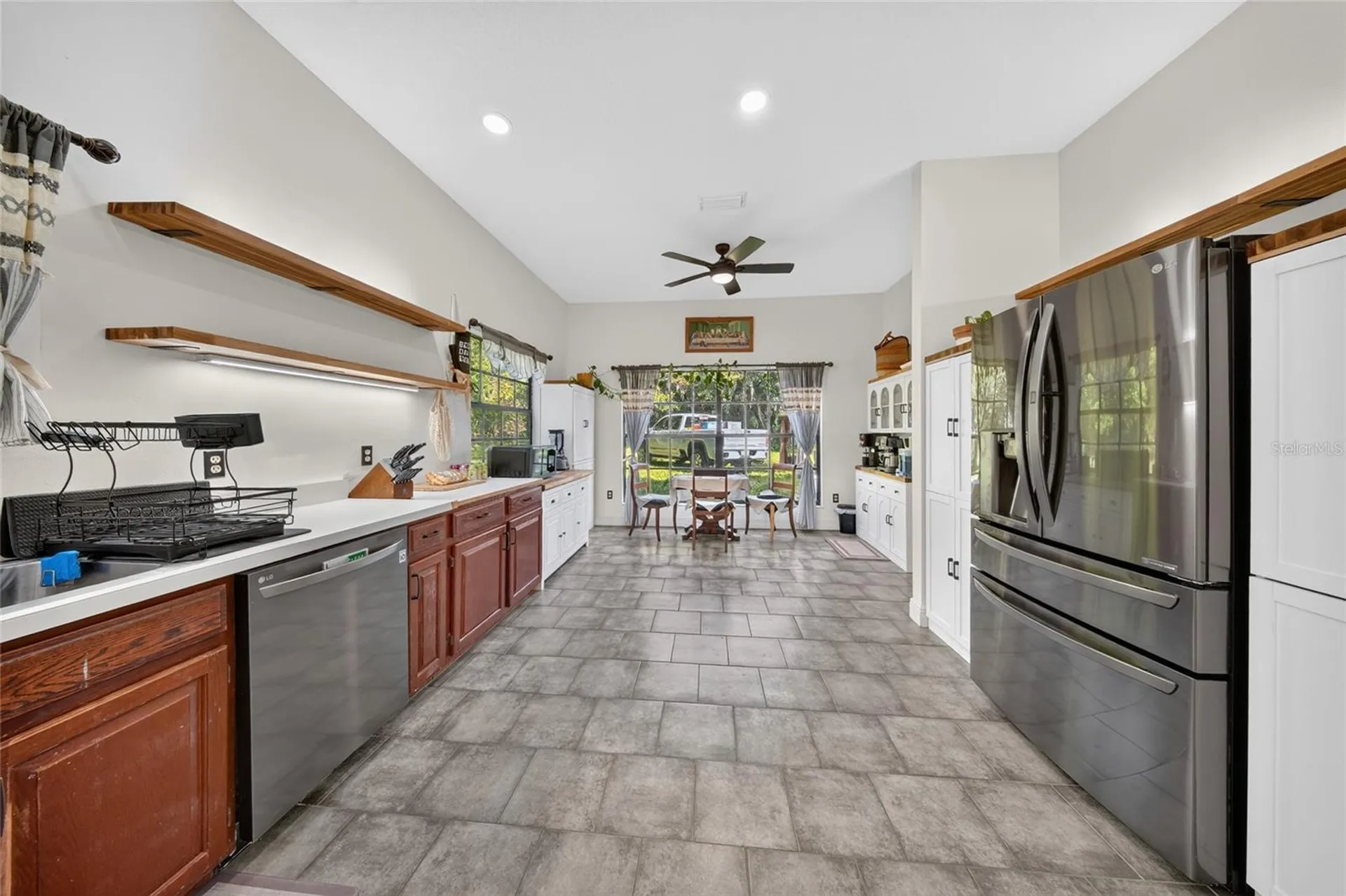 908 Oak Hollow Place Brandon FL 33510