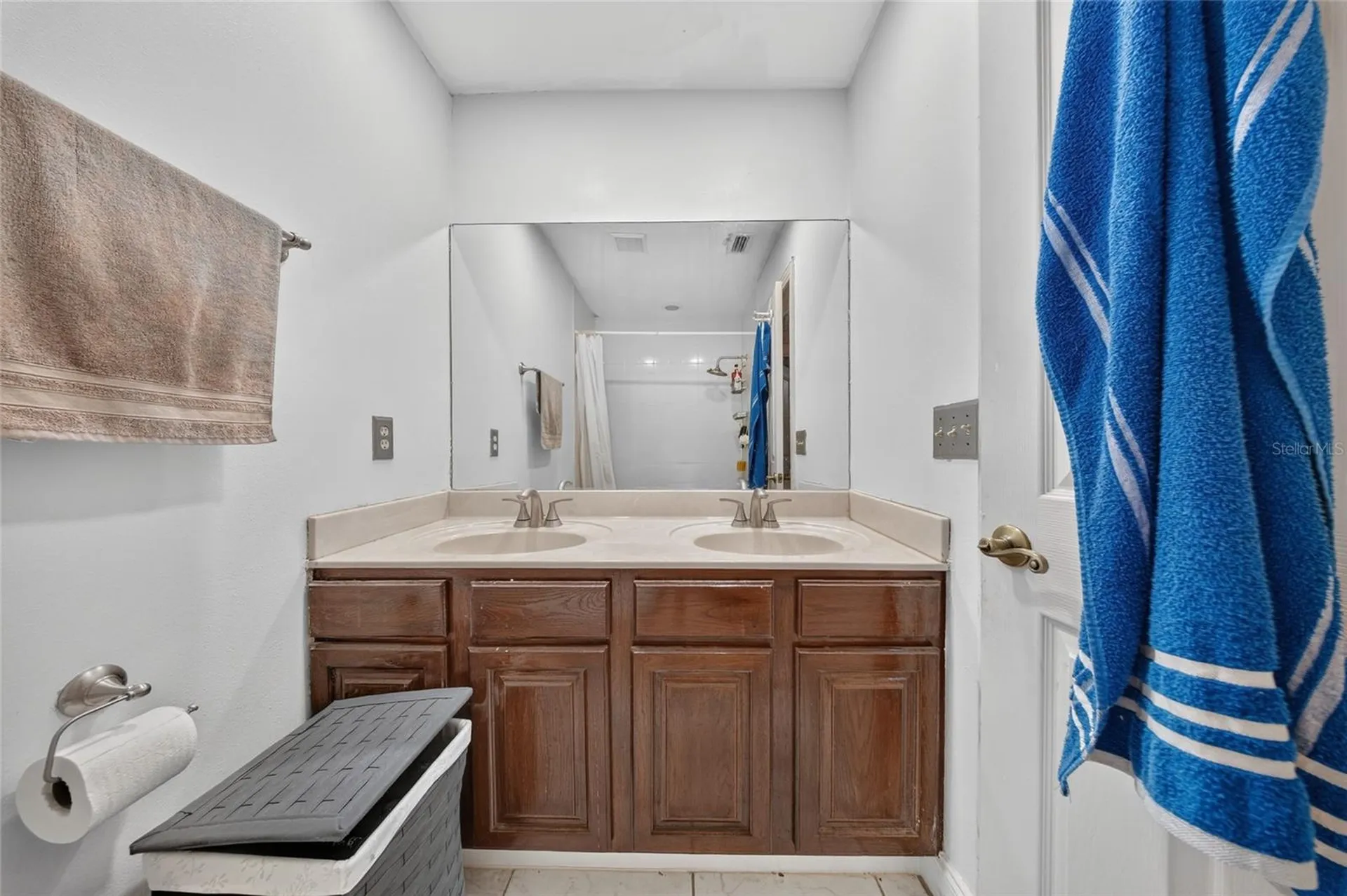 908 Oak Hollow Place Brandon FL 33510