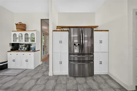 908 Oak Hollow Place Brandon FL 33510