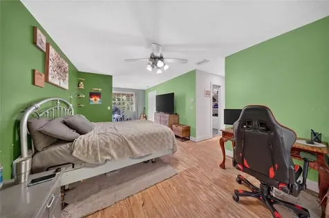 908 Oak Hollow Place Brandon FL 33510