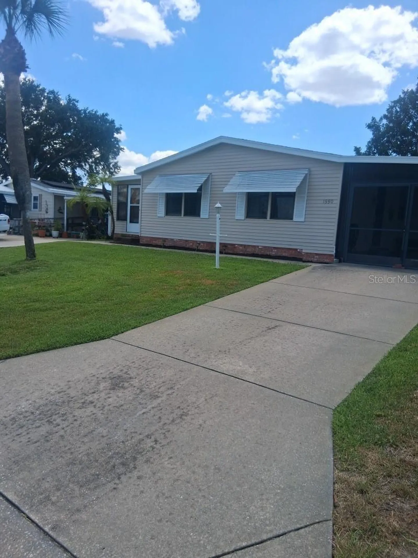 1550 Hillcrest Drive Lady Lake FL 32159