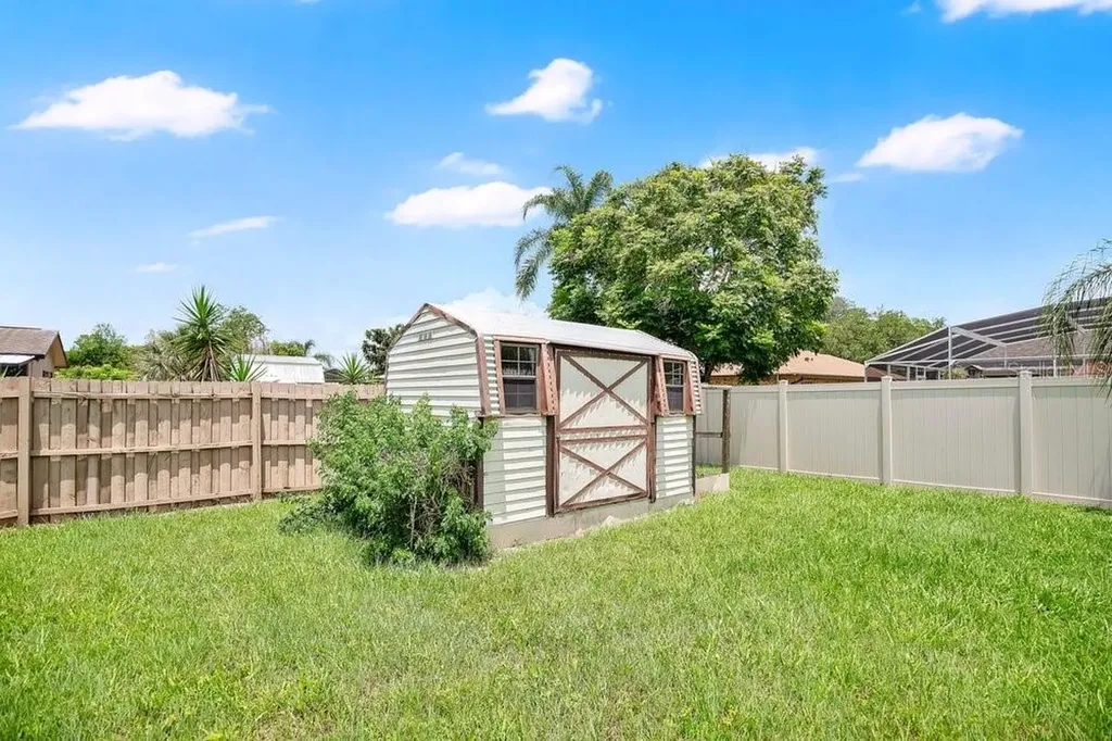 828 S Atmore Circle Deltona FL 32725