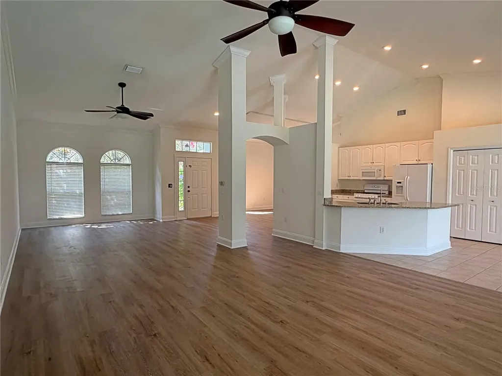 14832 Heronglen Drive Lithia FL 33547