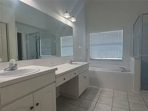 14832 Heronglen Drive Lithia FL 33547