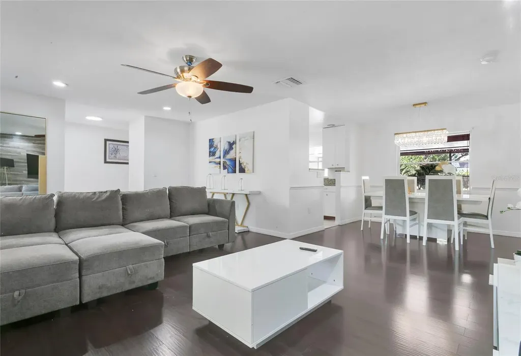 8644 Sandberry Boulevard Orlando FL 32819