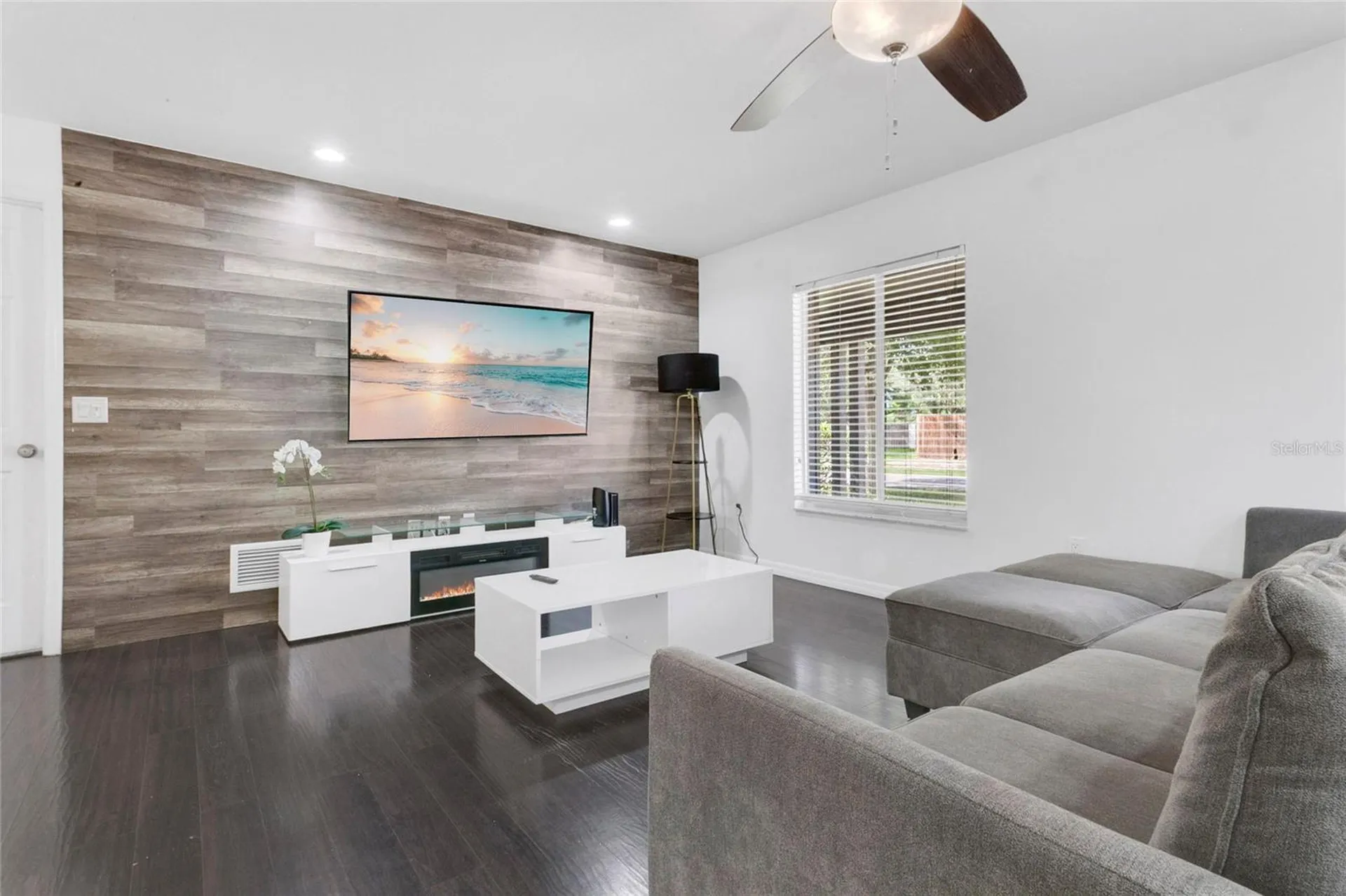 8644 Sandberry Boulevard Orlando FL 32819