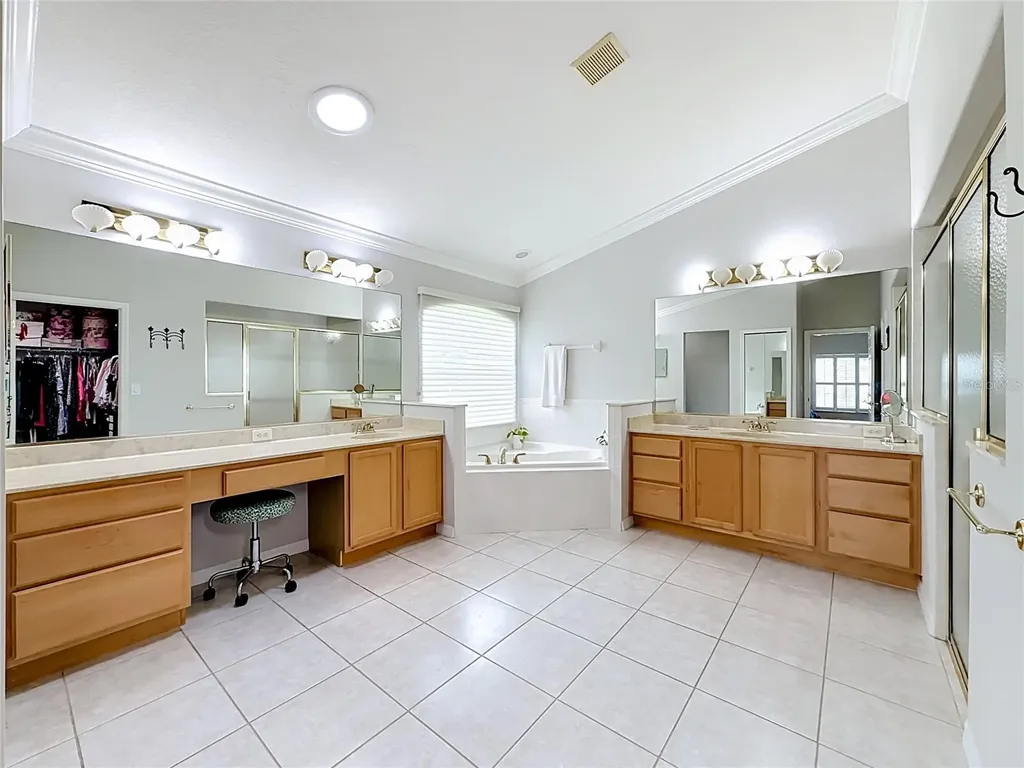 24044 Peekskill Street Leesburg FL 34748