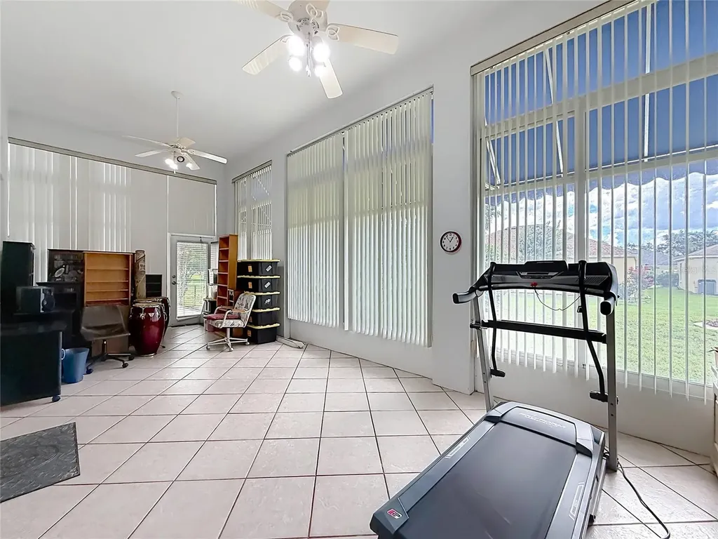 24044 Peekskill Street Leesburg FL 34748
