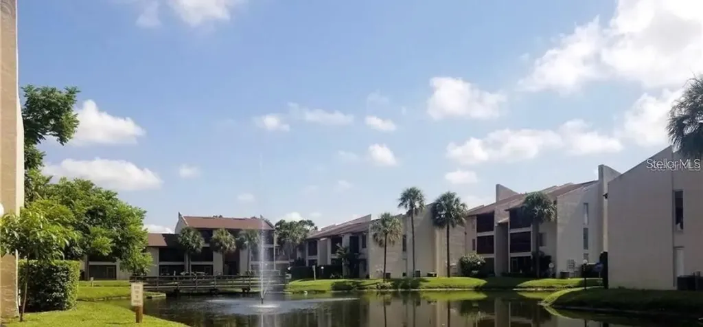 3850 N Lake Drive Tampa FL 33614