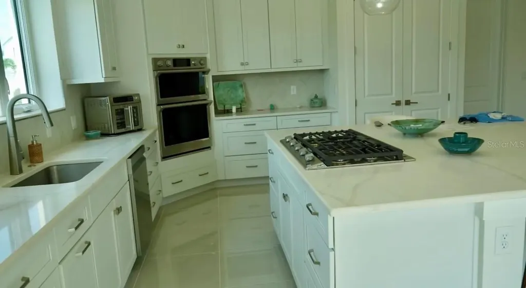 6003 Cat Claw Lane Bradenton FL 34210