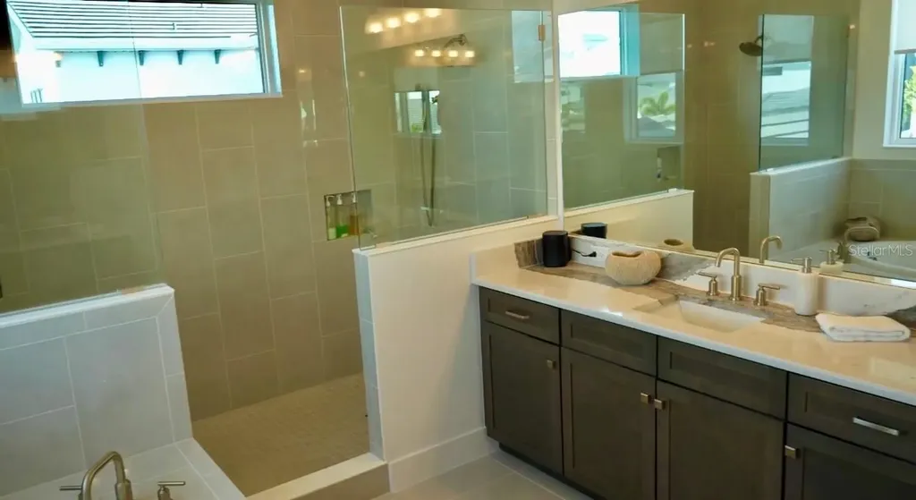 6003 Cat Claw Lane Bradenton FL 34210