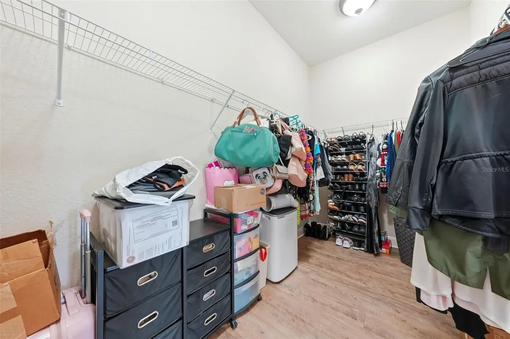 5011 Belted Kingfisher Drive Oxford FL 34484