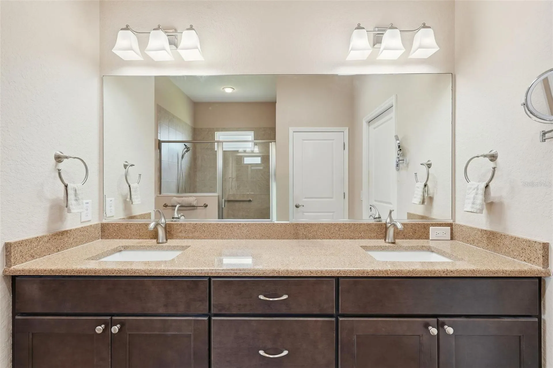 5011 Belted Kingfisher Drive Oxford FL 34484