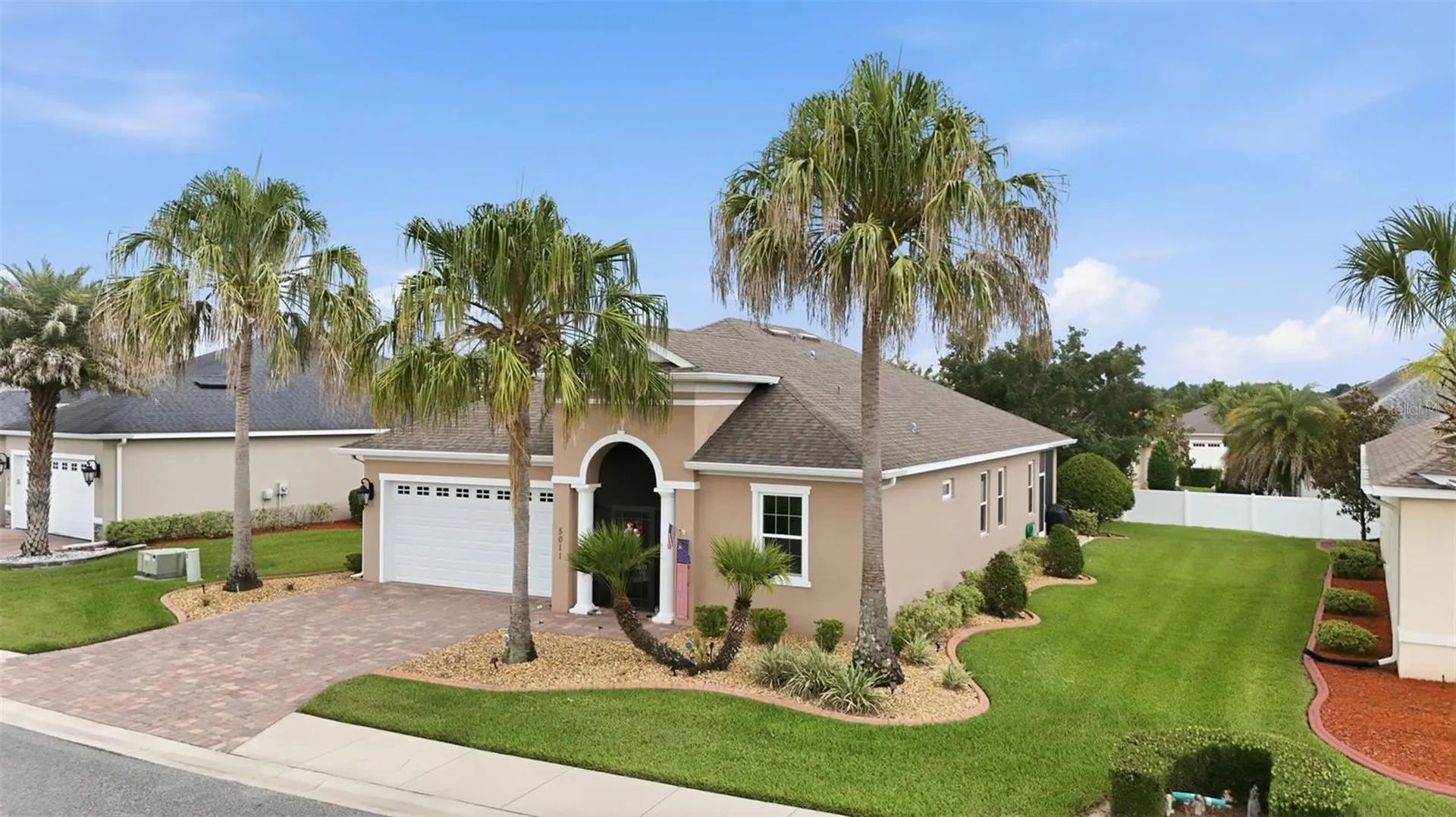 5011 Belted Kingfisher Drive Oxford FL 34484