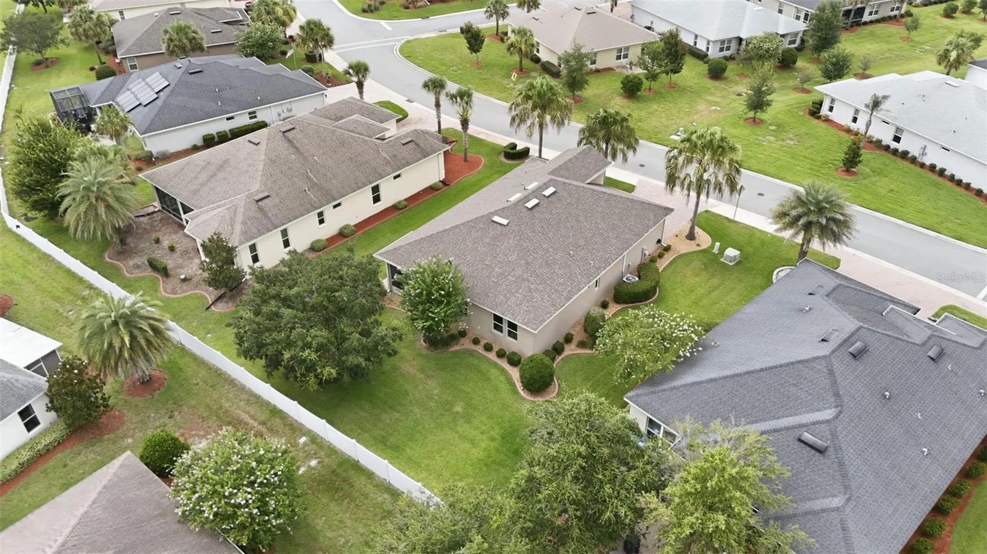 5011 Belted Kingfisher Drive Oxford FL 34484