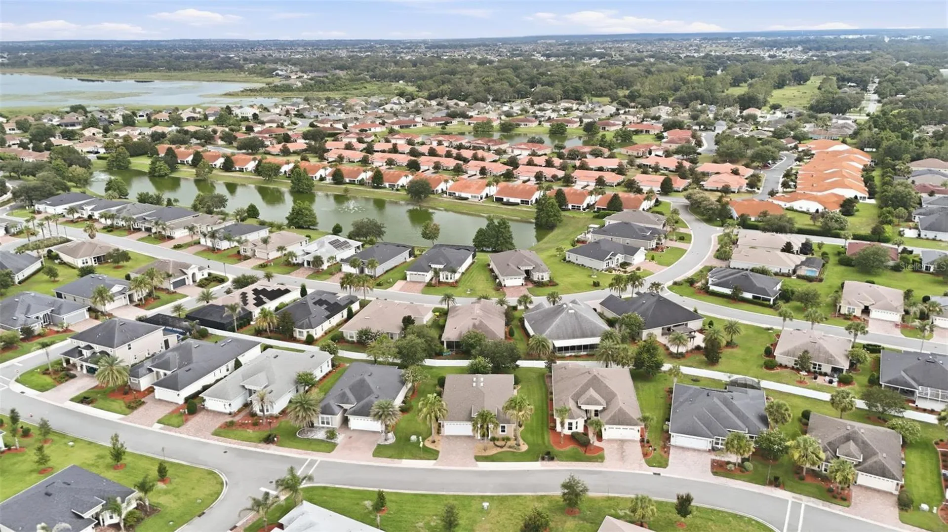 5011 Belted Kingfisher Drive Oxford FL 34484
