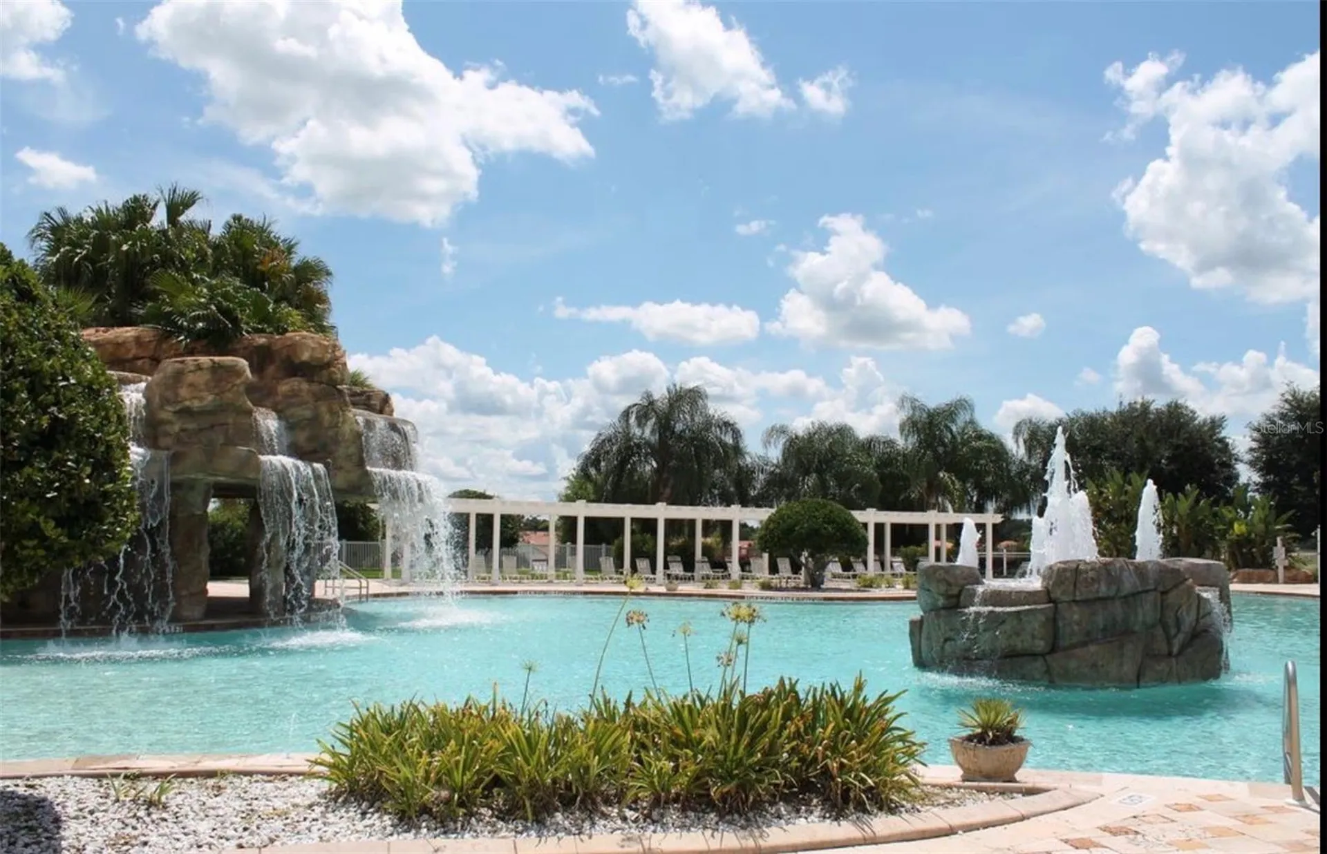 5011 Belted Kingfisher Drive Oxford FL 34484