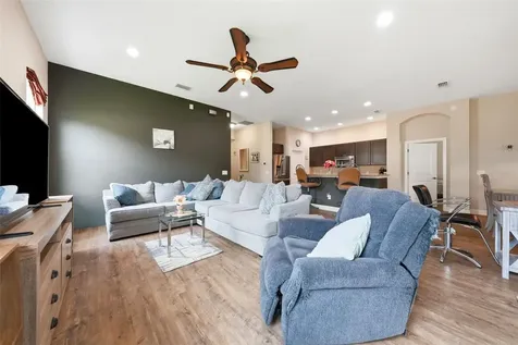 5011 Belted Kingfisher Drive Oxford FL 34484