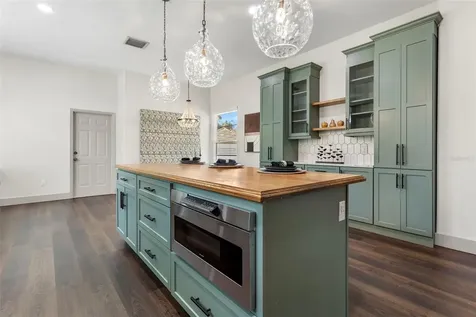 7032 Somerton Boulevard Orlando FL 32819