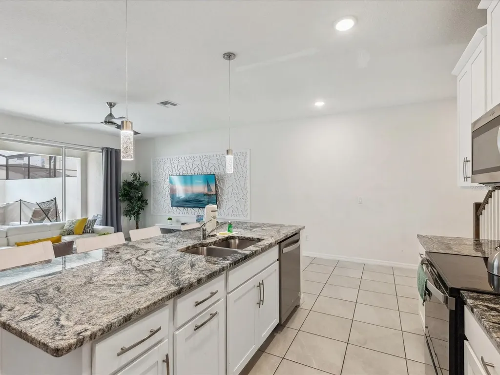 1632 Tropical Palms Circle Kissimmee FL 34747