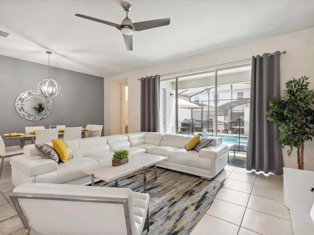 1632 Tropical Palms Circle Kissimmee FL 34747