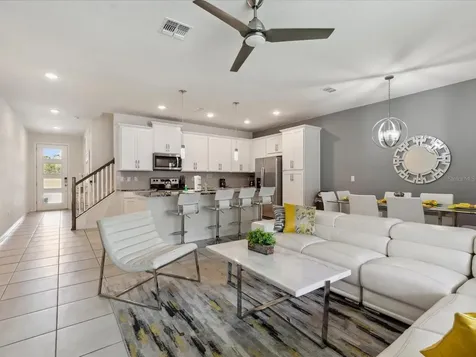1632 Tropical Palms Circle Kissimmee FL 34747