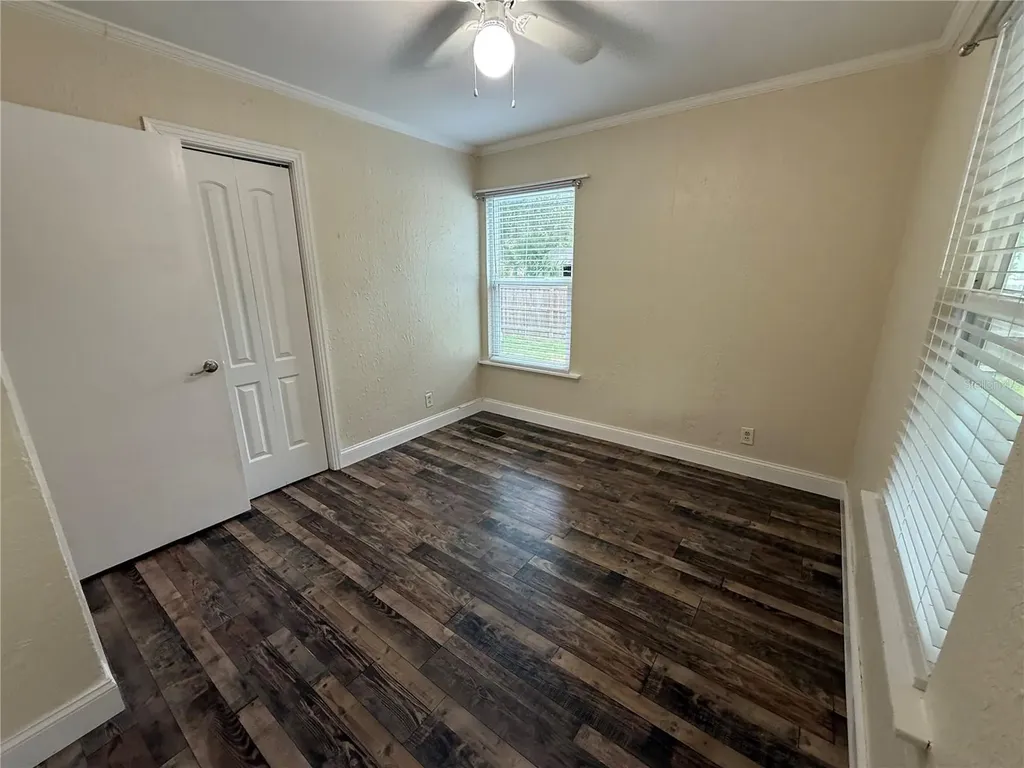 3833 Iris Street N St Petersburg FL 33703