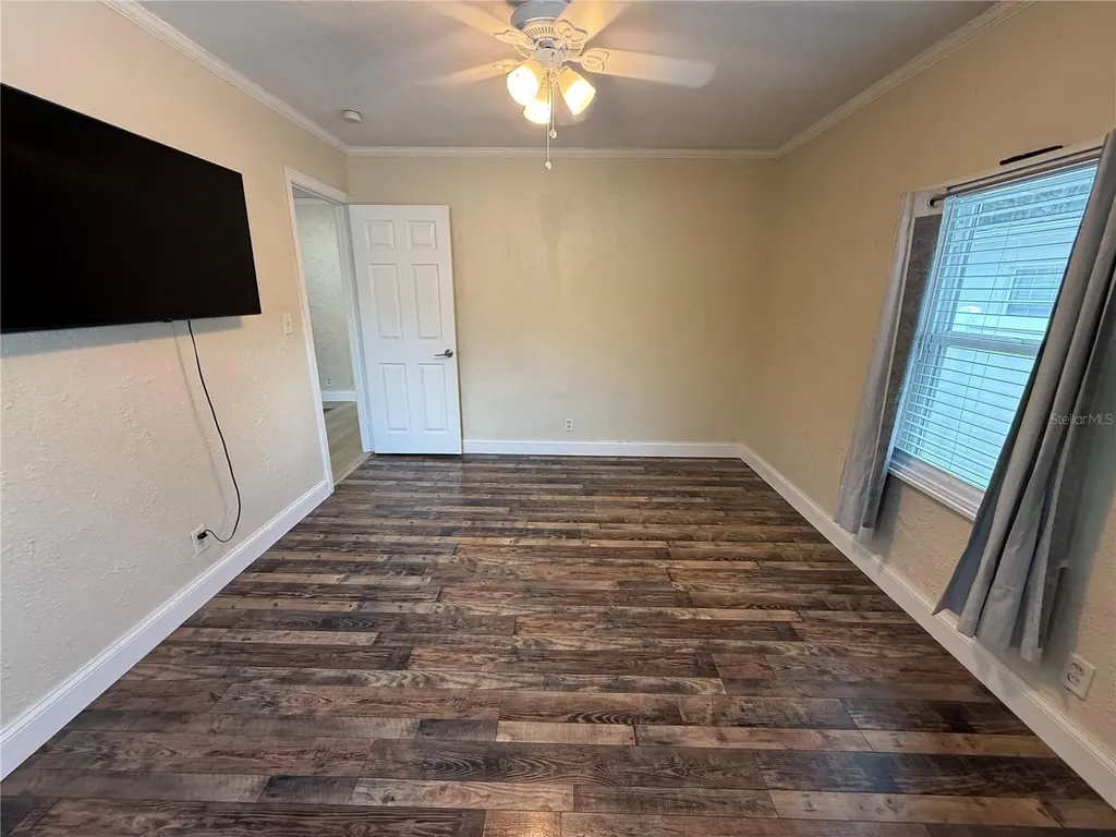 3833 Iris Street N St Petersburg FL 33703
