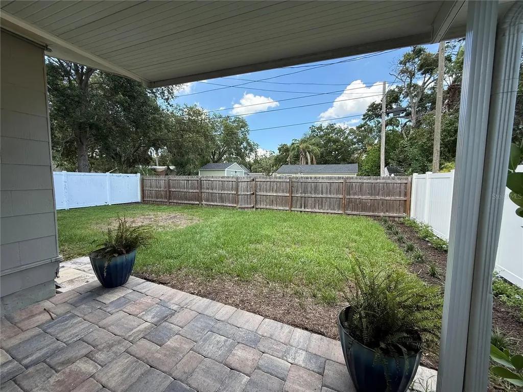 3833 Iris Street N St Petersburg FL 33703