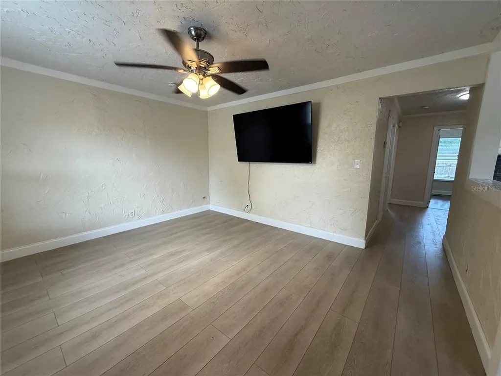 3833 Iris Street N St Petersburg FL 33703