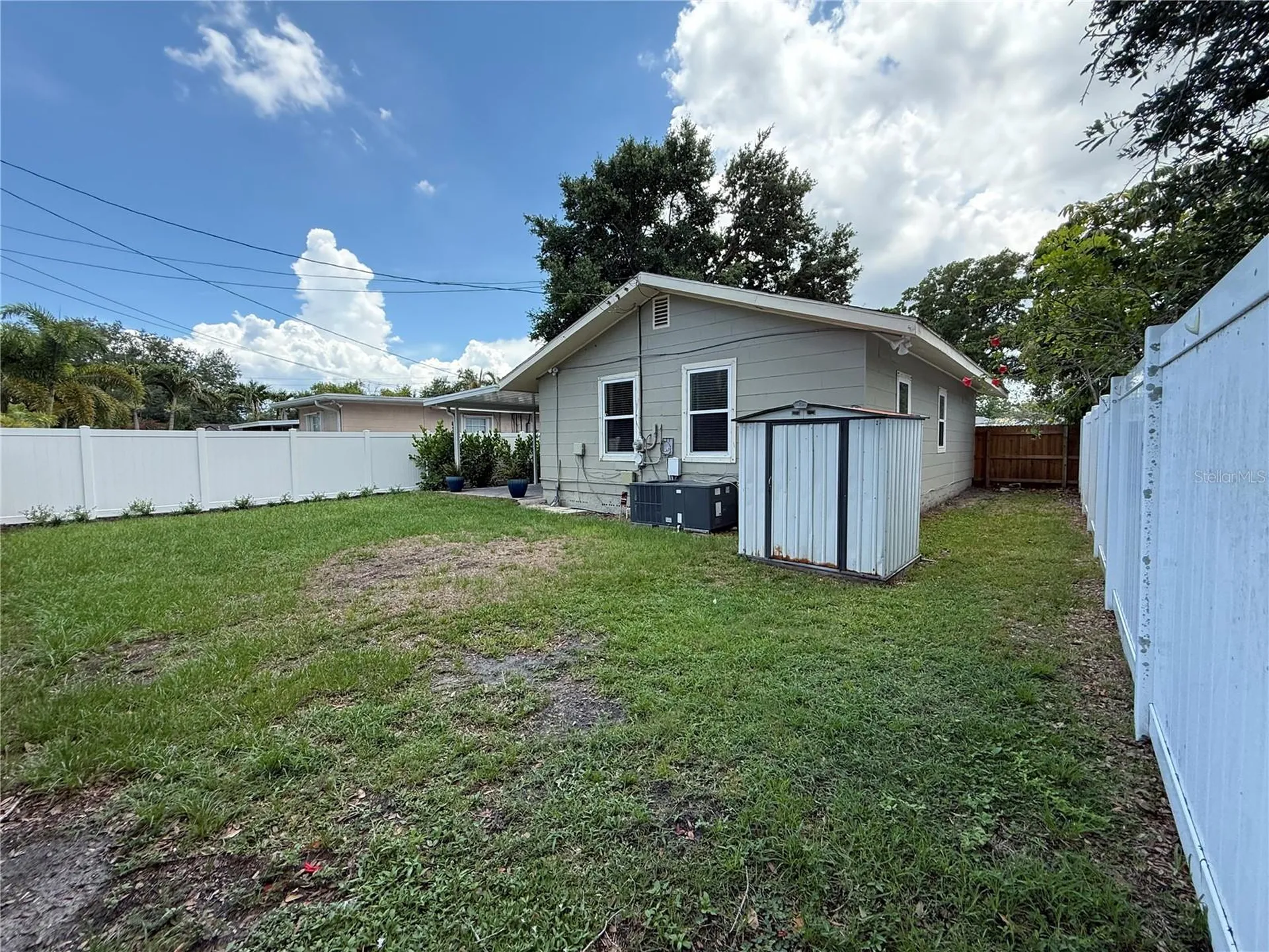 3833 Iris Street N St Petersburg FL 33703