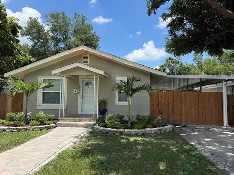 3833 Iris Street N St Petersburg FL 33703