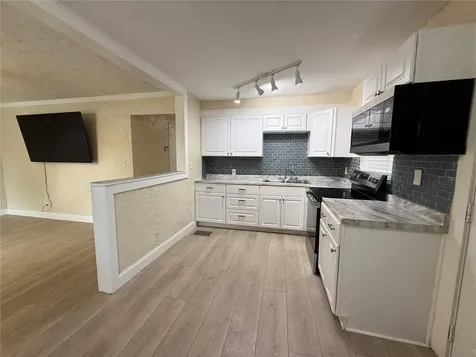 3833 Iris Street N St Petersburg FL 33703